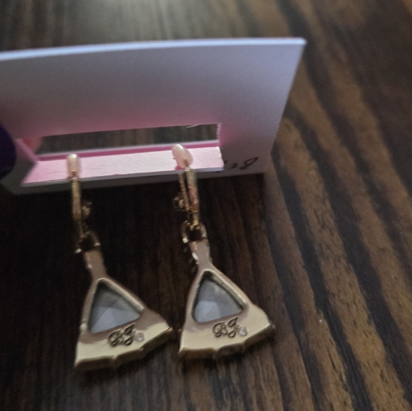 Betsey Johnson Santa Hat Drop Earrings! NWT! - Picture 11 of 11